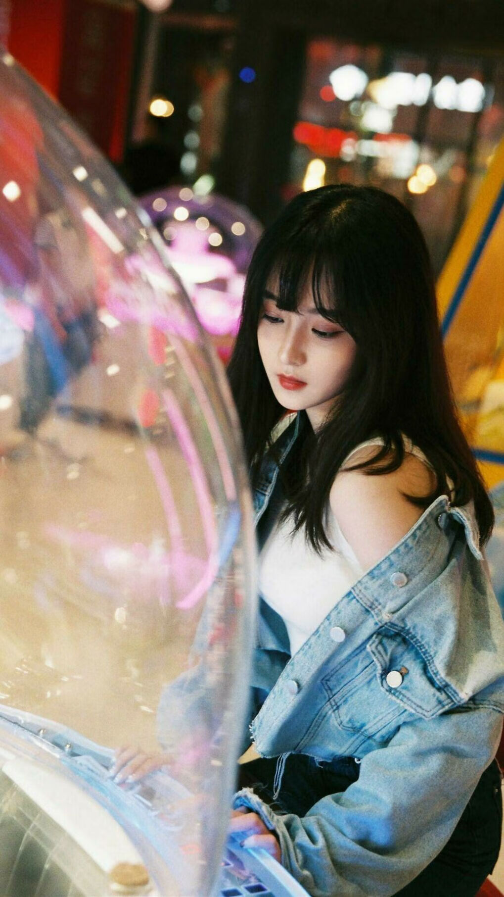 训练基地开放日活动现场球迷近距离互动反响热烈，训练基地介绍