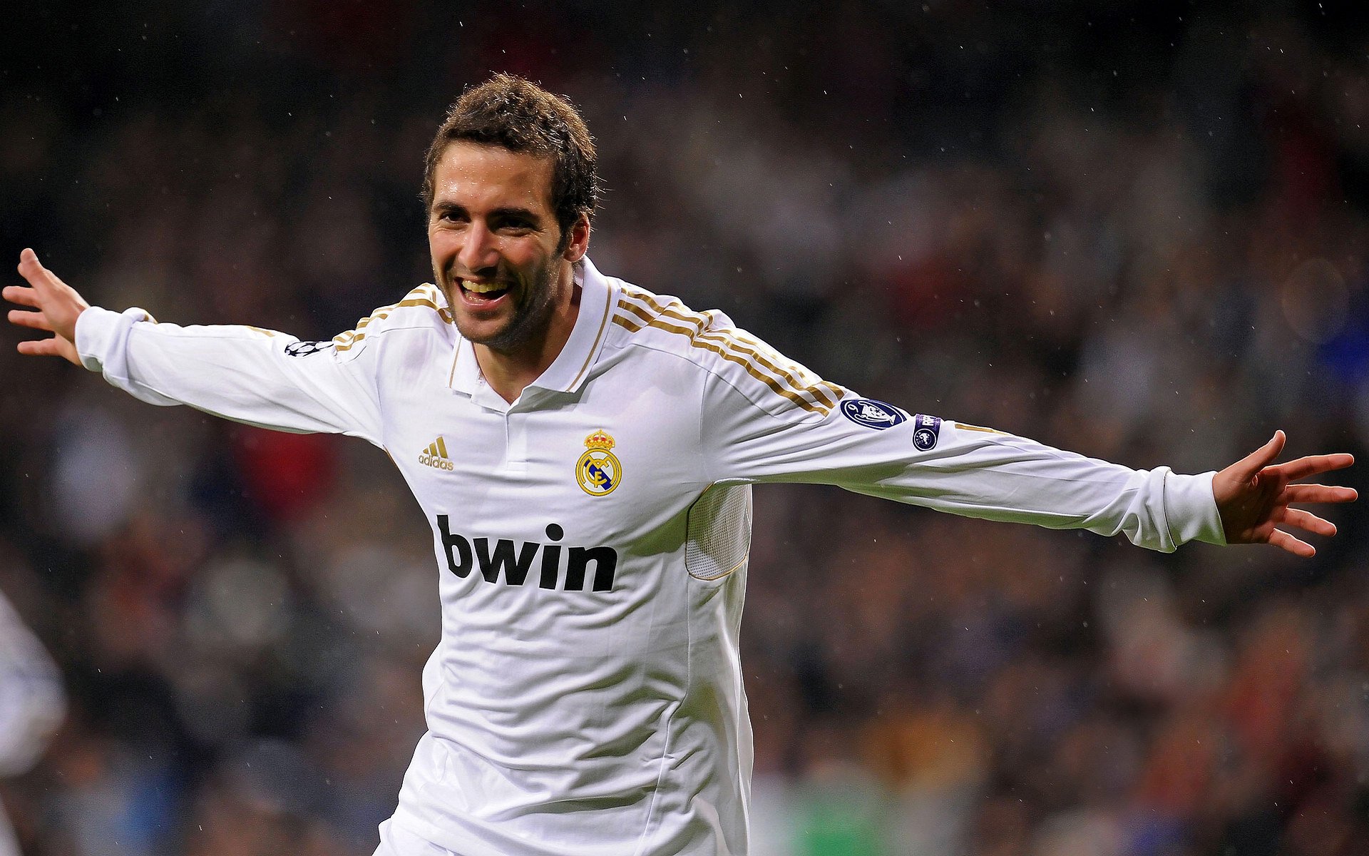 人工智能辅助裁判系统在中国比赛中首次应用，人工智能取代裁判